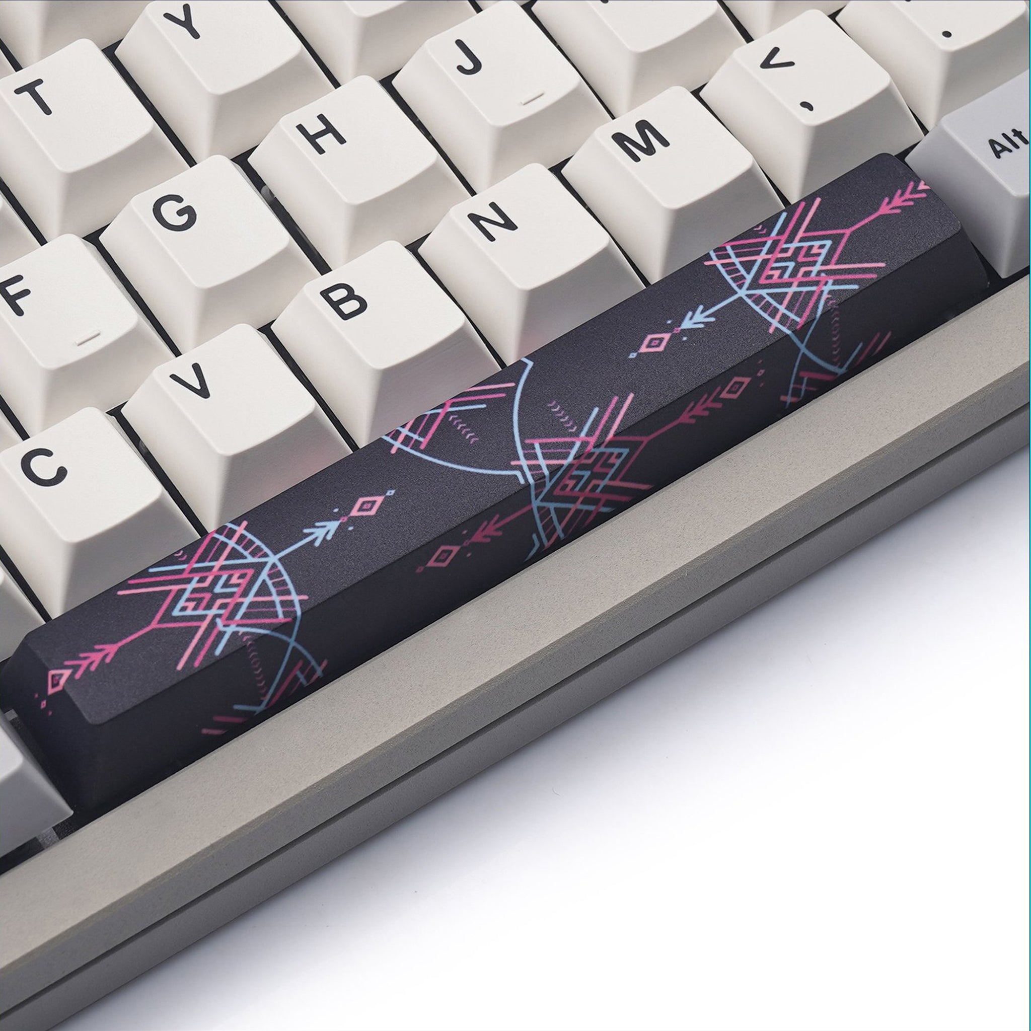 View of the Dream Catcher varient of the artisan 2.5u spacebar compatible with MX Cherry style switches for mechanical gaming and/or typist keyboards. The different varients are manufactured out of PBT material.
